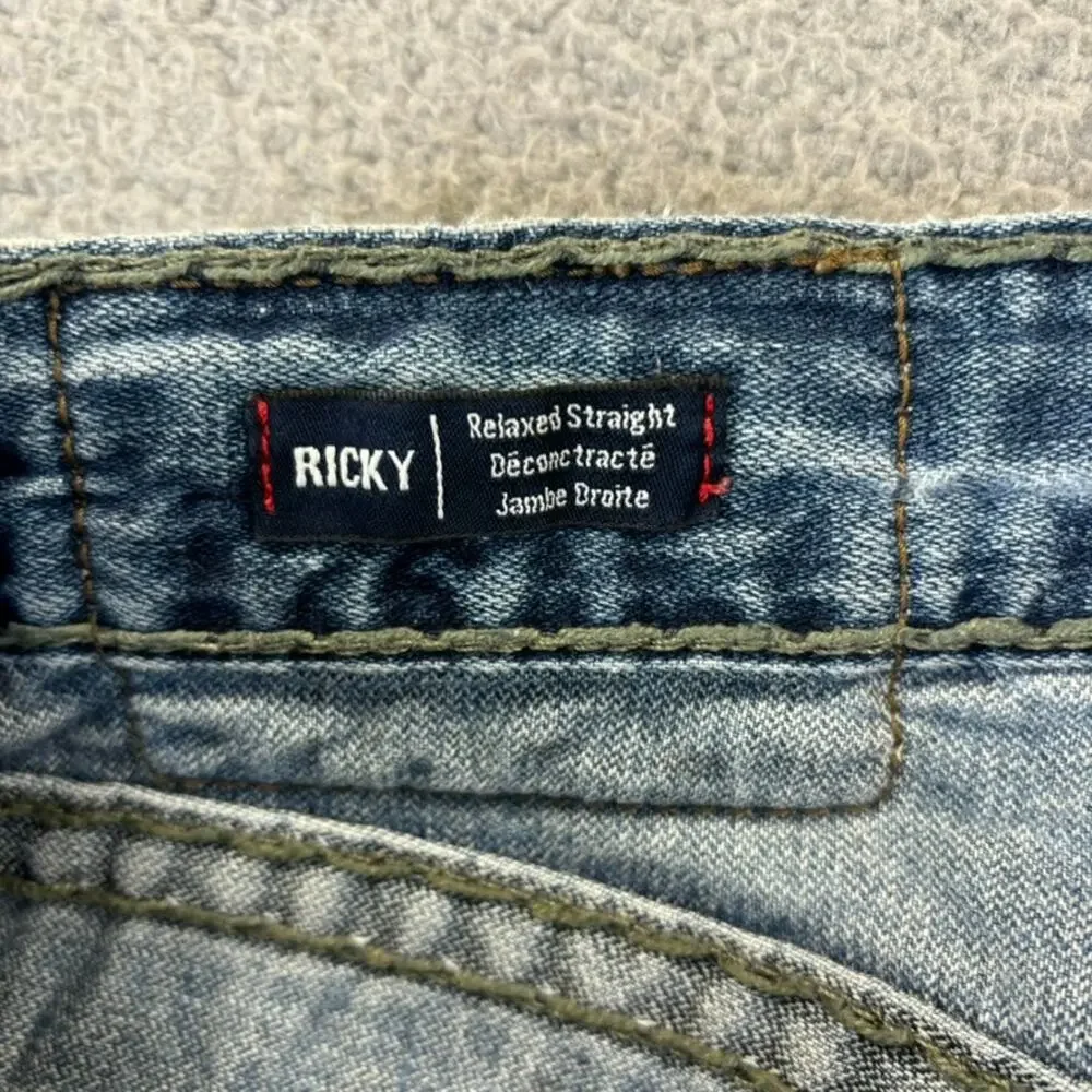 True Religion Ricky Jean Mens 29 Flap Super T Relaxed Distressed (meas 31x35)